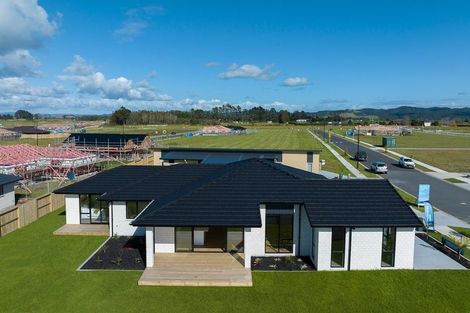 Photo of property in 49 Kitemaunga Avenue, One Tree Point, 0118