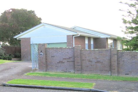 Photo of property in 24 Galloway Crescent, Farm Cove, Auckland, 2012