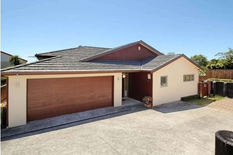 Photo of property in 75a Bradbury Road, Botany Downs, Auckland, 2010