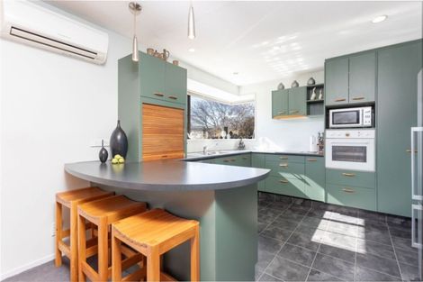 Photo of property in 6 Sunbeam Place, Halswell, Christchurch, 8025