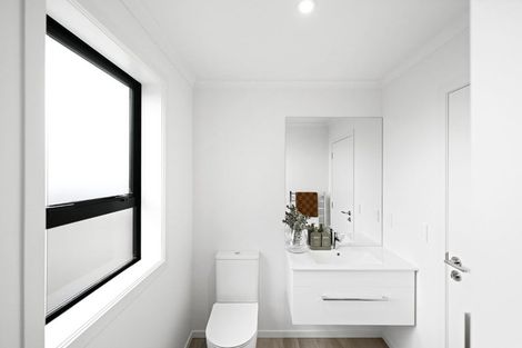 Photo of property in 1/12 Ruakiwi Road, Hamilton Lake, Hamilton, 3204