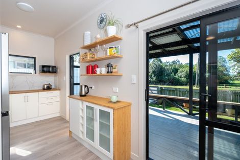 Photo of property in 19 Grange Road North, Haumoana, 4102