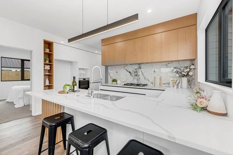 Photo of property in 4 Ngakau Road, Karaka, 2113