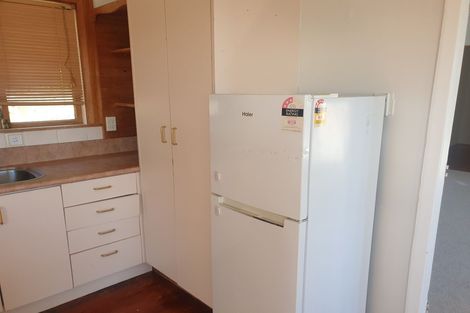 Photo of property in 35 Kahu Road, Paremata, Porirua, 5024