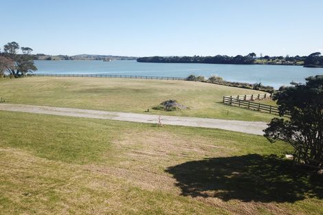 Photo of property in 17 Goble Road, Clarks Beach, 2679