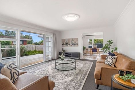 Photo of property in 94 Avondale Road, Avondale, Christchurch, 8061