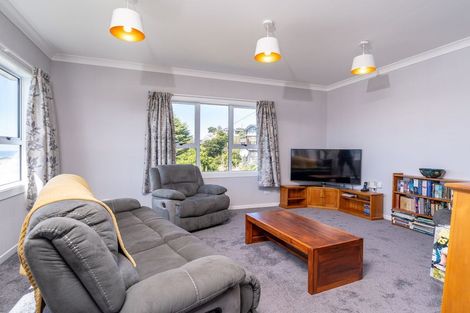 Photo of property in 63 Easther Crescent, Kew, Dunedin, 9012