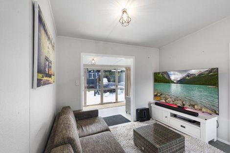 Photo of property in 111 Rangatira Drive, Mangakino, 3421