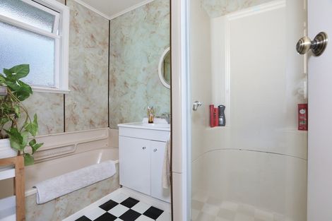 Photo of property in 32 Mill Street, Marton, 4710