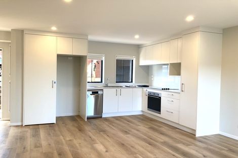 Photo of property in 14/15 Sunhill Road, Sunnyvale, Auckland, 0612