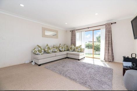 Photo of property in 1/1 Akehurst Avenue, New Lynn, Auckland, 0600