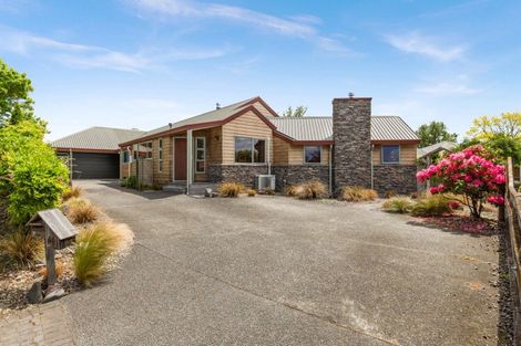 Photo of property in 46 Woodlands Drive, Havelock North, 4130