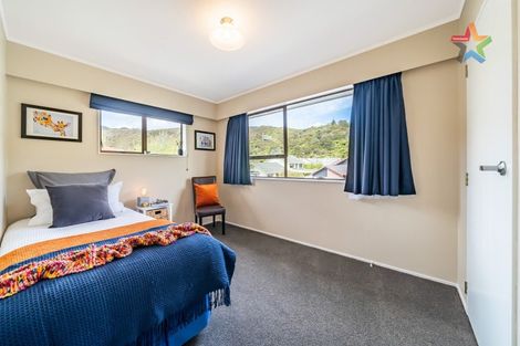 Photo of property in 25 Waddington Drive, Naenae, Lower Hutt, 5011