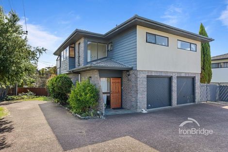 Photo of property in 1/283 Glenfield Road, Glenfield, Auckland, 0629