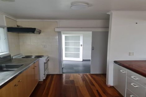 Photo of property in 17 Windy Ridge Road, Glenfield, Auckland, 0629