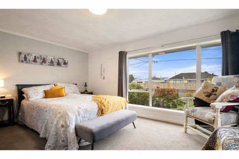 Photo of property in 60 Bournemouth Crescent, Aranui, Christchurch, 8061