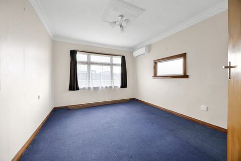 Photo of property in 225 South Road, Hawera, 4610