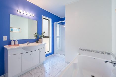 Photo of property in 18 Coster Street, Enner Glynn, Nelson, 7011