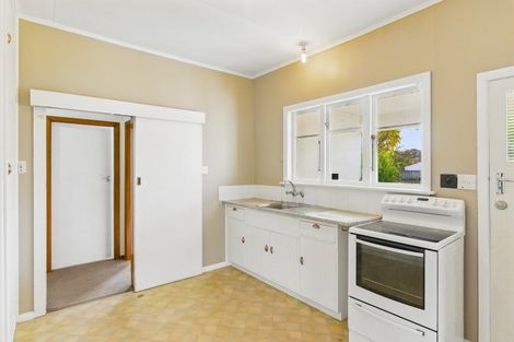 Photo of property in 18 Hannan Street, Levin, 5510