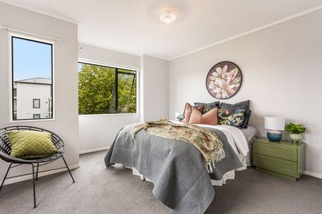 Photo of property in 19 Stephen Avenue, Henderson, Auckland, 0610