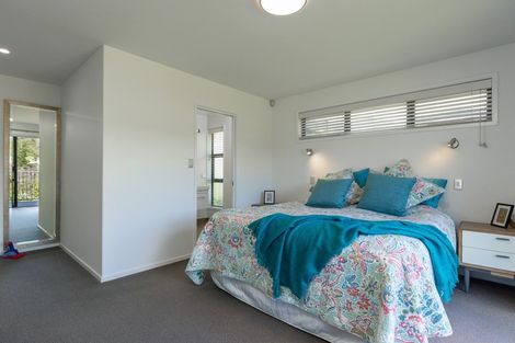 Photo of property in 27 Glentui Place, Waikawa, Picton, 7220