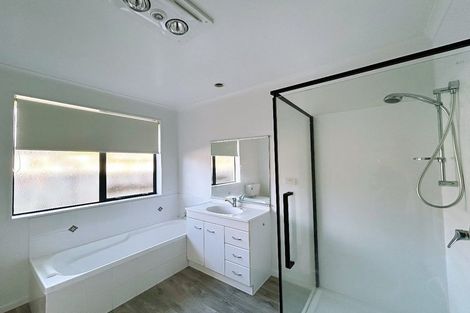 Photo of property in 15 Farnham Close, Rototuna North, Hamilton, 3210