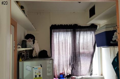 Photo of property in 20-22 Sievers Grove, Cannons Creek, Porirua, 5024