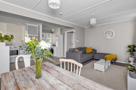 Photo of property in 65 Ferry Road, Clive, 4102