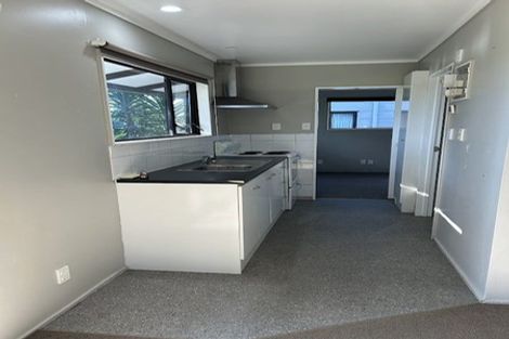 Photo of property in 17 Oakmont Place, Wattle Downs, Auckland, 2103