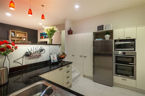 Photo of property in 17 Ponderosa Drive, Oteha, Auckland, 0632