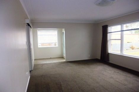 Photo of property in 2/43 East Street, Papakura, 2110