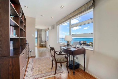 Photo of property in 81 Seacliffe Avenue, Narrow Neck, Auckland, 0622