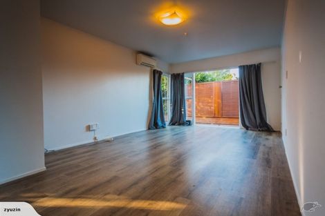 Photo of property in 21 Mcquarrie Avenue, Wattle Downs, Auckland, 2103