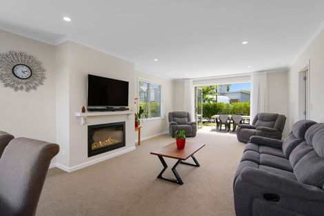 Photo of property in 3 Tucker Close, Leamington, Cambridge, 3432