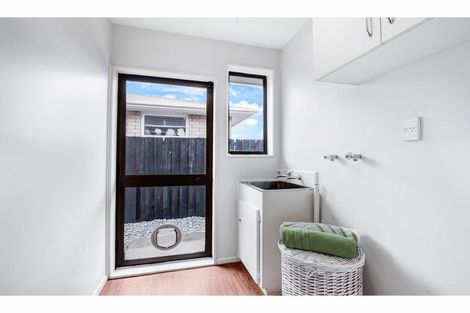 Photo of property in 2/5 Pegasus Avenue, North New Brighton, Christchurch, 8083