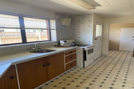 Photo of property in 19 Roskilda Crescent, Taradale, Napier, 4112