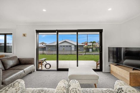 Photo of property in 37 Clydesdale Drive, Holmes Hill, Oamaru, 9401