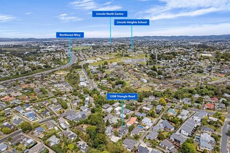 Photo of property in 120b Triangle Road, Massey, Auckland, 0614