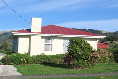 Photo of property in 51 Whanga Crescent, Titahi Bay, Porirua, 5022
