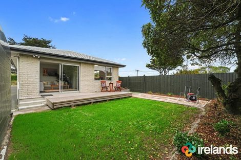 Photo of property in 2/275 Marine Parade, New Brighton, Christchurch, 8061