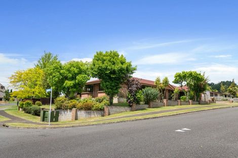 Photo of property in 12 Mark Place, Lynmore, Rotorua, 3010