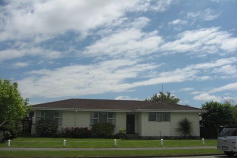 Photo of property in 5 Ian Place, Bishopdale, Christchurch, 8053