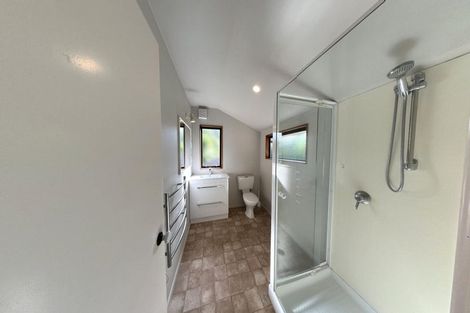 Photo of property in 24 Manu Grove, Waikanae, 5036