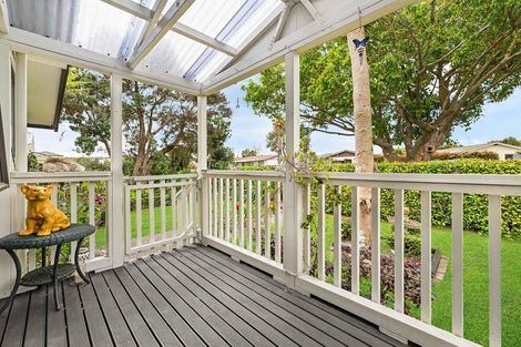 Photo of property in 9 Le Havre Place, Takanini, 2112