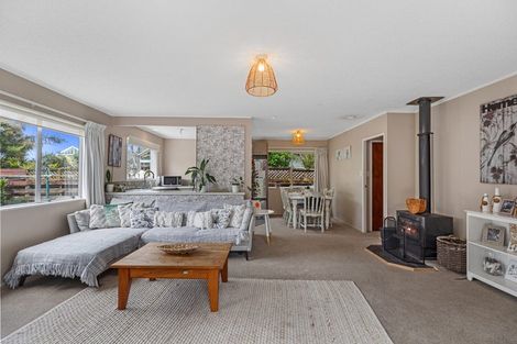 Photo of property in 1335b Papamoa Beach Road, Papamoa Beach, Papamoa, 3118