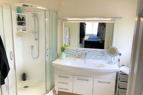 Photo of property in 177a Bucklands Beach Road, Bucklands Beach, Auckland, 2012