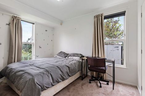 Photo of property in 59 Taurus Crescent, Beach Haven, Auckland, 0626