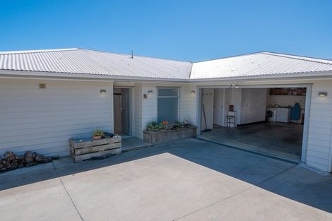 Photo of property in 7 Christine Drive, Coopers Beach, 0420