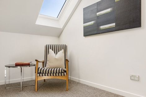 Photo of property in 31 Matheson Crescent, Albert Town, Wanaka, 9305