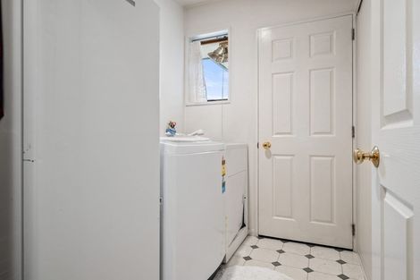 Photo of property in 25 Farquhars Road, Redwood, Christchurch, 8051